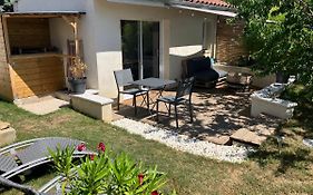 Gite Bambou Avec Piscine